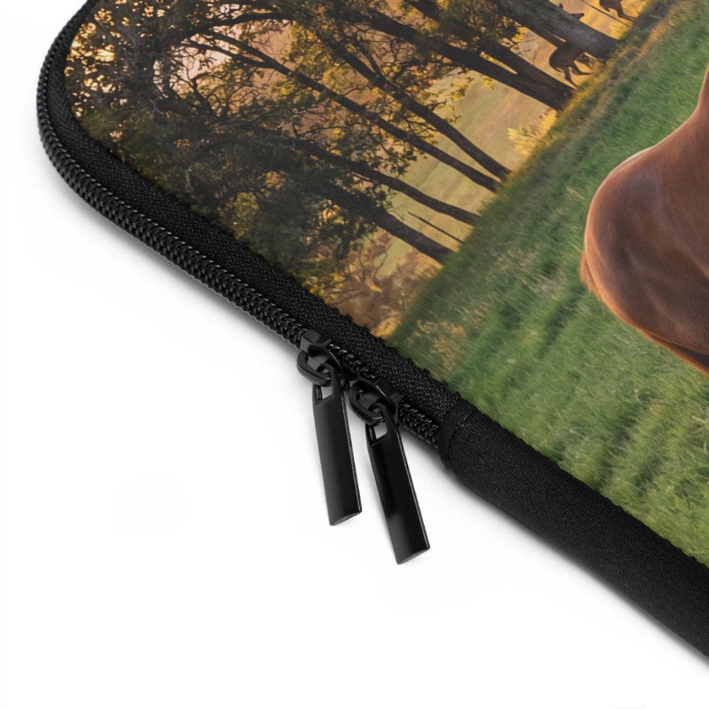Laptop Sleeve Horse Pasture / Scenic Grazing Horses Laptop Case