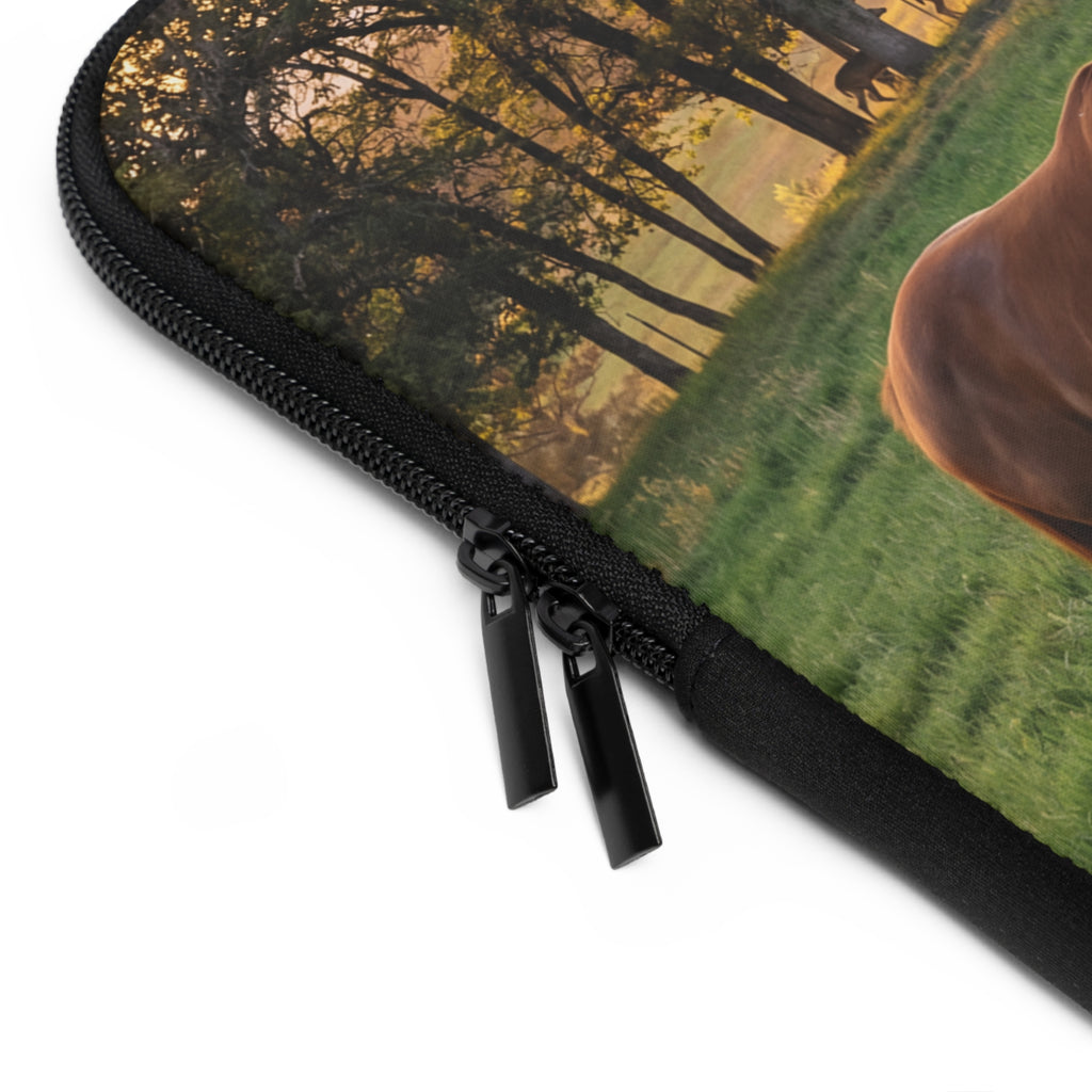 Laptop Sleeve Horse Pasture / Scenic Grazing Horses Laptop Case