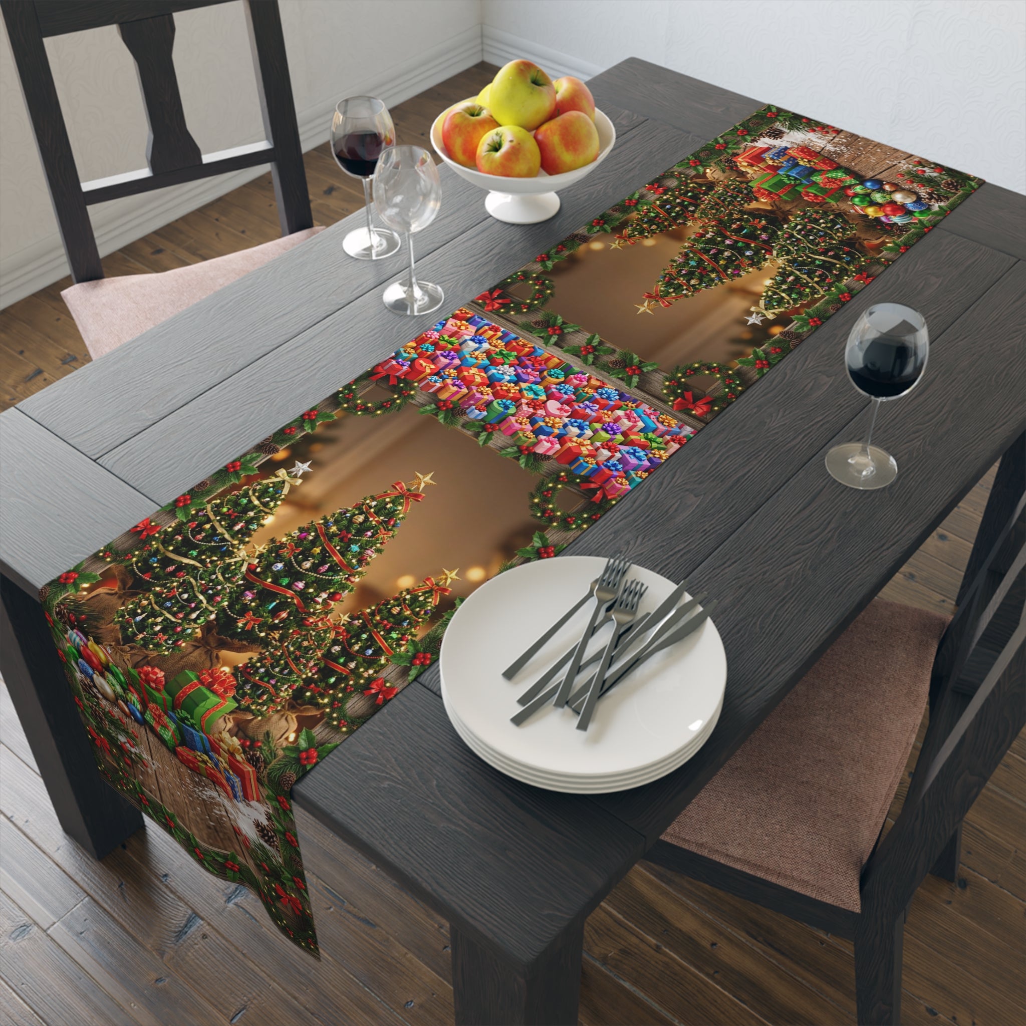 Christmas Tree and Presents Table Runner | Holiday Holiday Decor