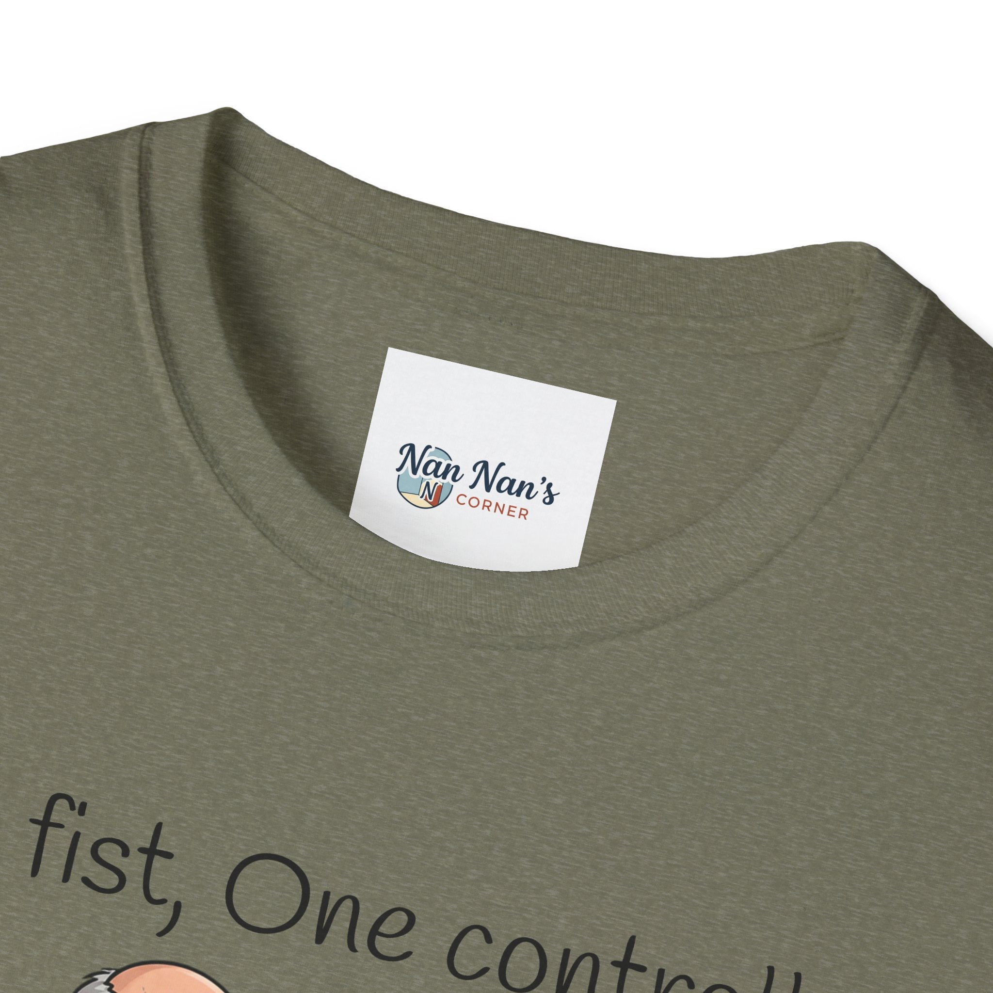 One Fist One Controller Zero Patience Grandpa Unisex Graphic T-Shirt – Funny Gaming Cotton Tee