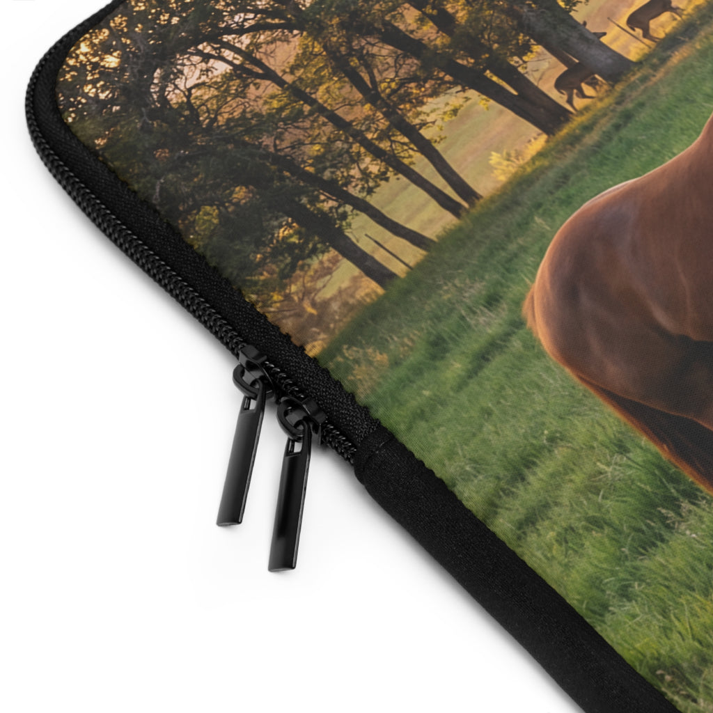 Laptop Sleeve Horse Pasture / Scenic Grazing Horses Laptop Case