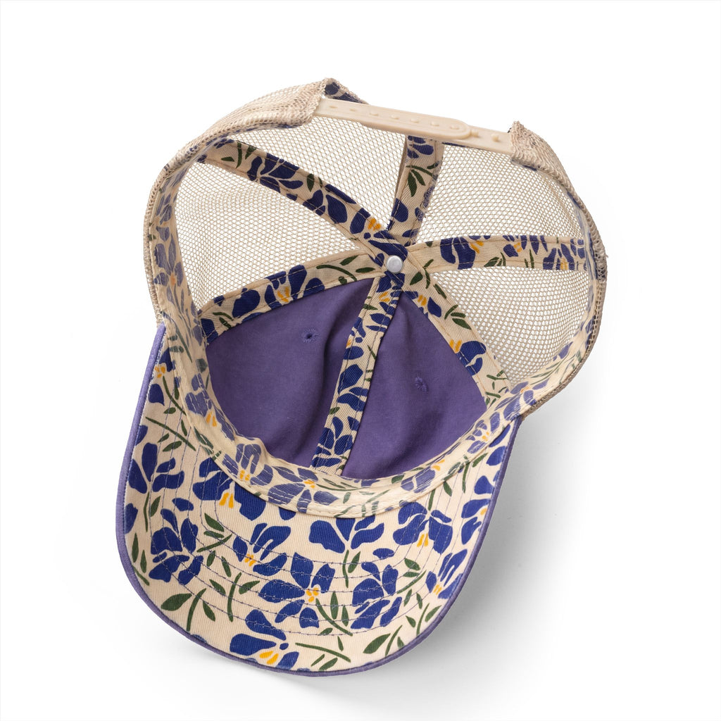 Women's Washed Mesh-Back Cap/Rose Compass
