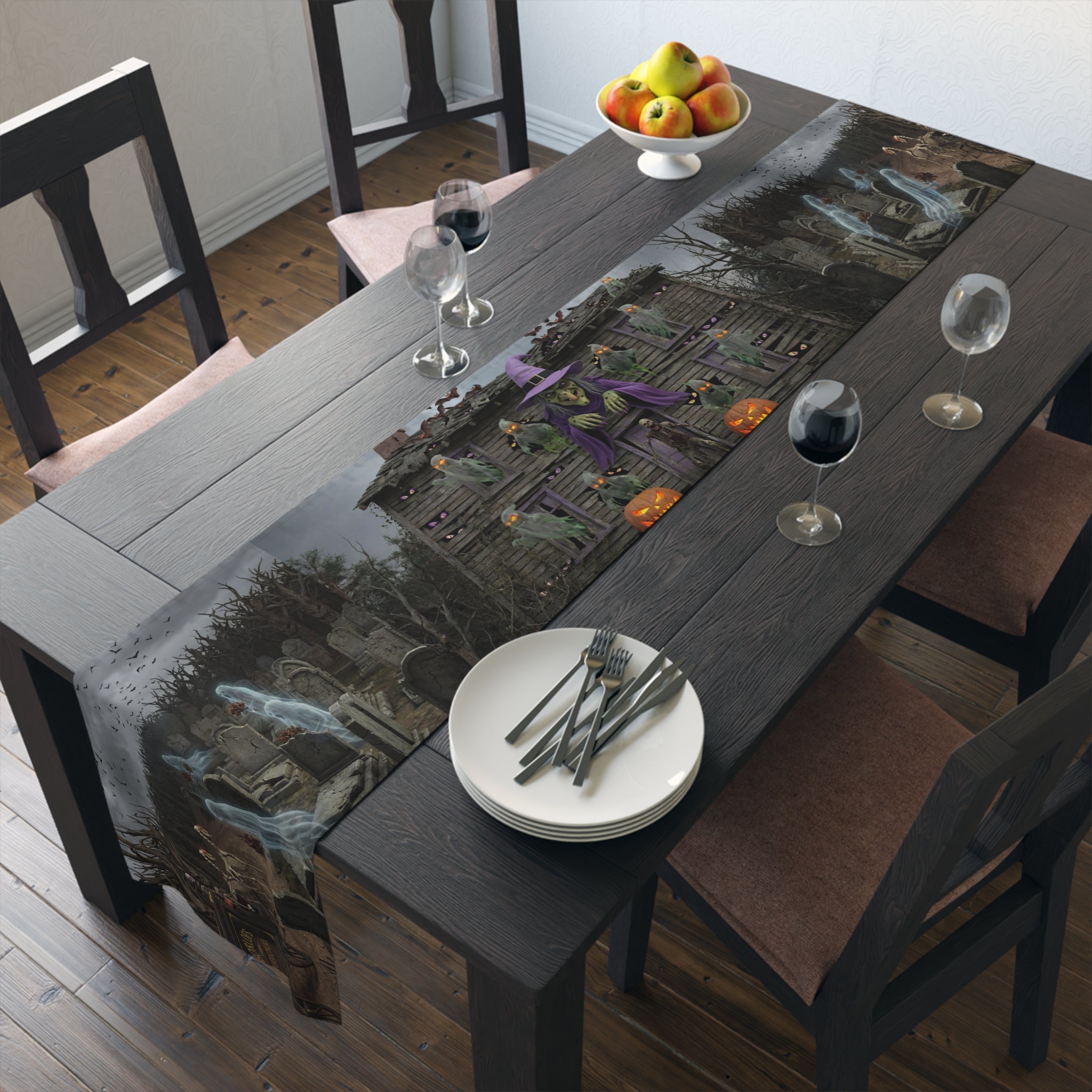 Haunted Mansion/Table Runner (Cotton, Poly)