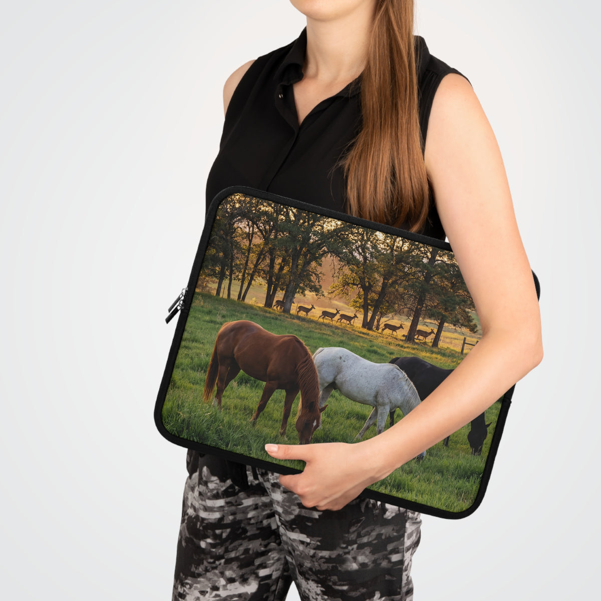 Laptop Sleeve Horse Pasture / Scenic Grazing Horses Laptop Case